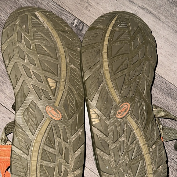 Chaco x Howler Bros Collab Green and Orange Camo 10 - Picture 9 of 10